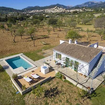 Faustina Only Adults In Selva Country house Selva (Mallorca)